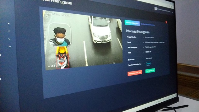 Terekam Kamera ETLE di Lampung, Ini yang Terlihat Saat Pengendara 'Bandel' (5)