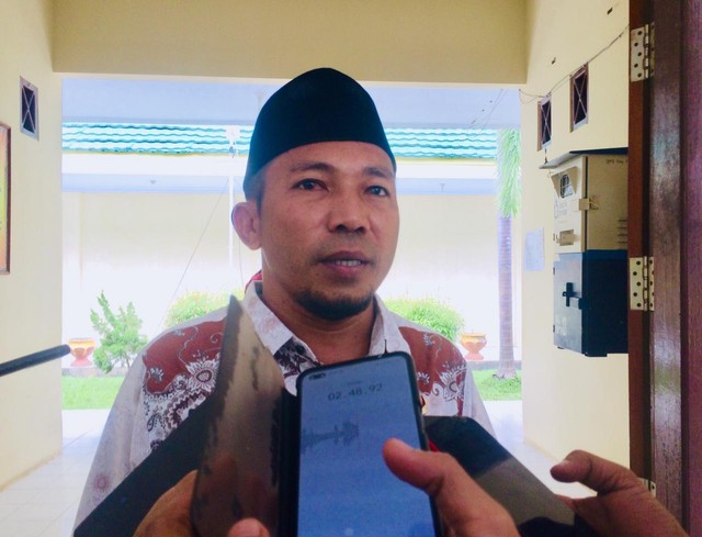 Plt Kepala Dinas Pendidikan Kepulauan Sula, Maluku Utara, Rifai Haitami. Foto: Iwan Setiawan