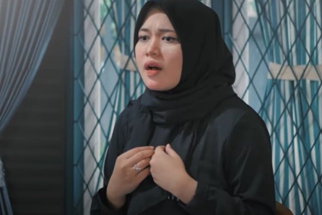 Lirik Li Khomsatun - Anisa Rahman (7359)