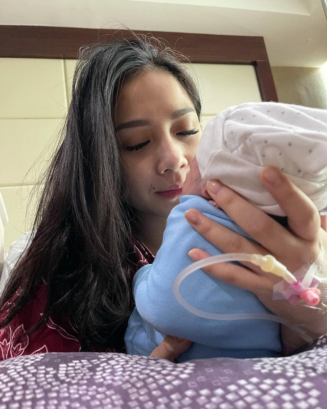 Nagita Slavina melahirkan Foto: Instagram @raffinagita1717