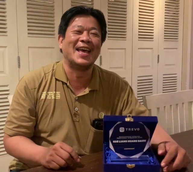 TREVOMOTIF: Host Awards 2021 (20556)