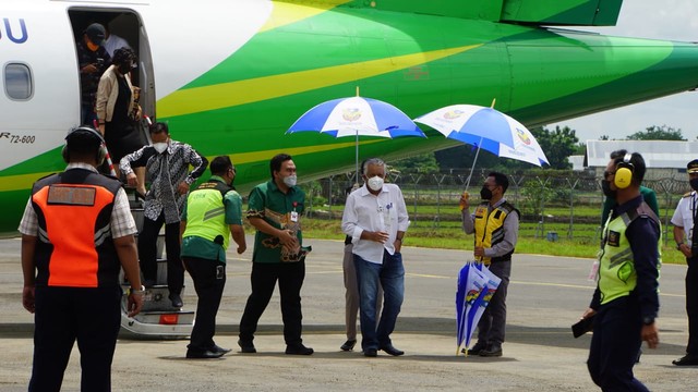 Penerbangan Perdana Halim-Ngloram Tandai Beroperasinya Bandara Ngloram Blora (206288)