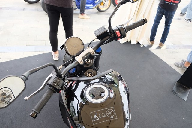 Triumph Trident Meluncur di IIMS Motobike 2021, Harganya Setara Veloz Baru (7531)