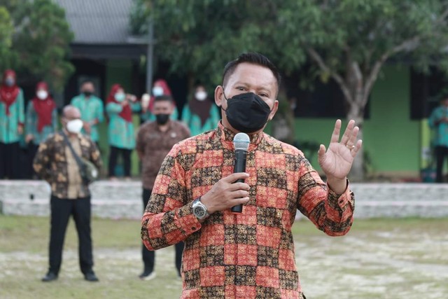Ketua Dewan Perwakilan Rakyat Daerah Provinsi Kepulauan Bangka Belitung (DRPD Babel), Herman Suhadi, Sos.