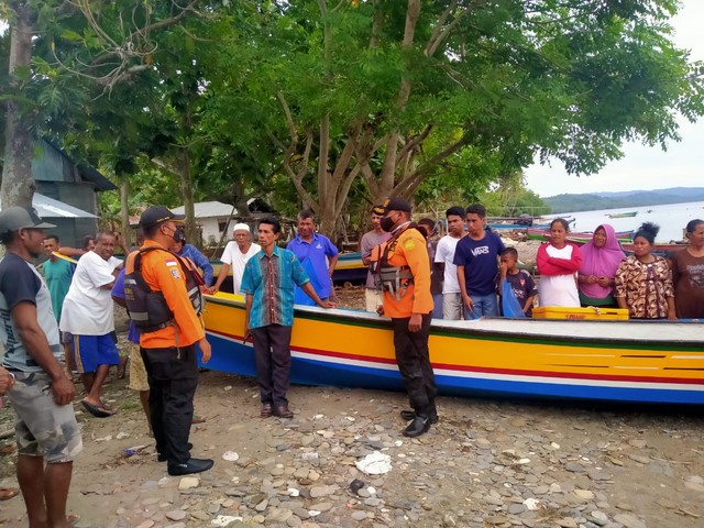 Seorang nelayan di Kepulauan Sula dilaporkan hilang. Pihak keluarga melaporkan hanya perahu korban yang ditemukan. Foto: Istimewa