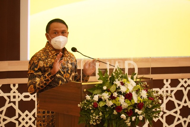 Dr. H. Zainudin Amali, S.E. M.Si. Menteri Pemuda dan Olahraga (Menpora) Republik Indonesia (Foto: Humas UAD)