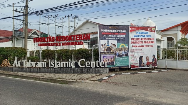 Klaster Sekolah di Pekanbaru: 113 Pasien Jalani Isolasi di Asrama SMP Abdurrab