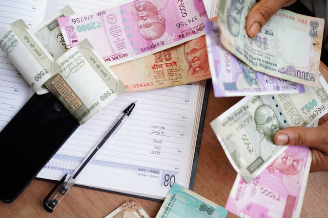 https://pixabay.com/photos/india-rupee-occupation-3887567/