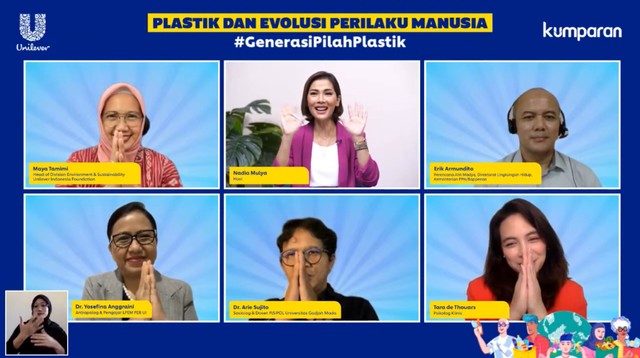 16 November 2021, Kumparan mengadakan virtual talk mengenai Plastik dan Evolusi Manusia melalui platform Zoom dan YouTube bersama Nadia Mulya sebagai host dan lima pembicara yaitu Maya Tamimi (head of di vision and sustainability Unilever Indonesia Foundatian), Dr. Yosefina Anggraini (antropolog dan pengajar LPEM FEB UI), Dr. Arie Sujito (sosiologi dan dosen FISIPOL UGM), Erik Armundito (perencana ahli madya Direktorat Lingkungan Hidup Bappenas) dan Tara de Thouars seorang psikolog klinis.