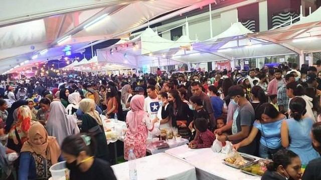 Penyelenggaraan acara Indonesian Cultural Performances and Night Market (ICPNM) oleh KBRI Dili di Plaza Timor, Dili, Timor Leste pada Sabtu (27/11). Foto: KBRI Dili