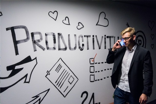 Pengertian produktivitas dan faktor-faktor yang mendukung. Foto: Unsplash
