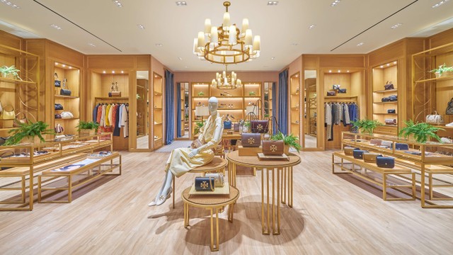 Tory Burch T Monogram Pop Up at Plaza Senayan 