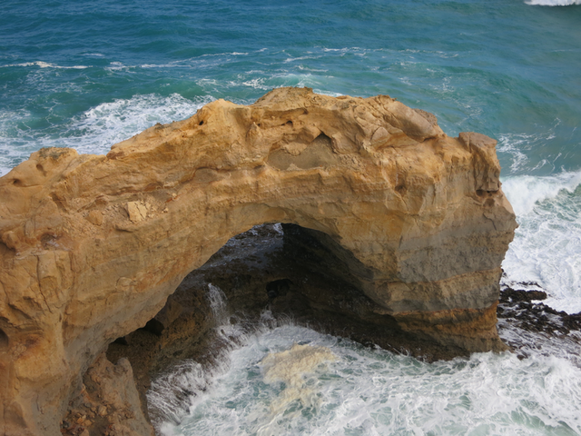 Pengaruh yang ditimbulkan dari terjadinya erosi. Foto: Unsplash