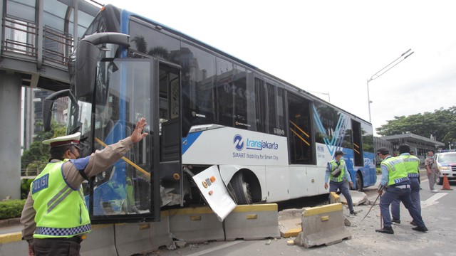 Soal Kecelakaan TransJakarta, Pengamat: Pecat Sopir Bukan Solusi (88030)