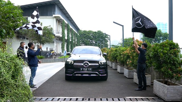 PT Mercedes-Benz Distributor Indonesia menyelenggarakan Media Product Expert Dynamic Drive ke sejumlah daerah di Jawa Tengah untuk merasakan langsung produk terbaru yang diluncurkan tahun ini (1-3/12). Foto: dok. Mercedes-Benz Indonesia