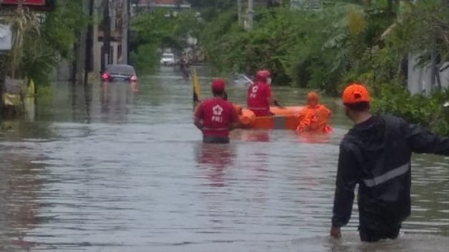 Banjir yang menggenangi sebagian kawasan Kuta, Bali - IST