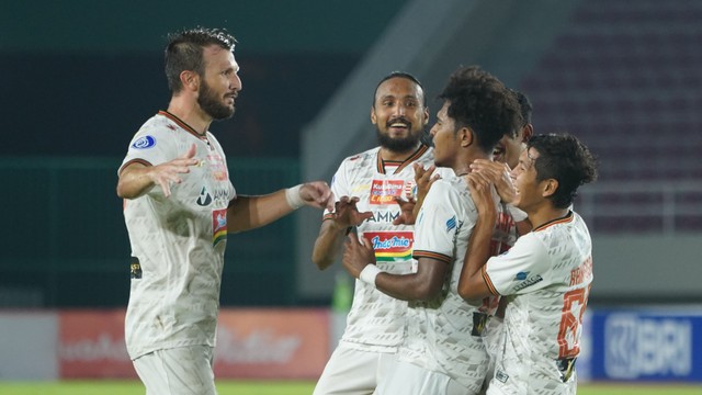 Pertandingan Liga 1 antara PSM Makassar vs Persija Jakarta, Selasa (7/12) Foto: Dok. Media Persija