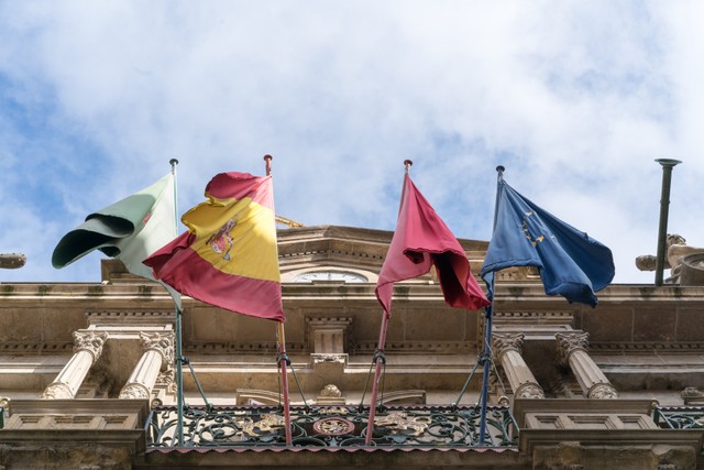 Ilustrasi bendera-bendera negara di dunia. Foto: Pexels.com