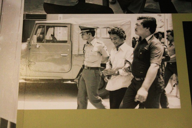 Potret Kusni Kasdut ditangkap kepolisian pada 16 Februari 1980. Foto: weekendatmuseum.weebly.com