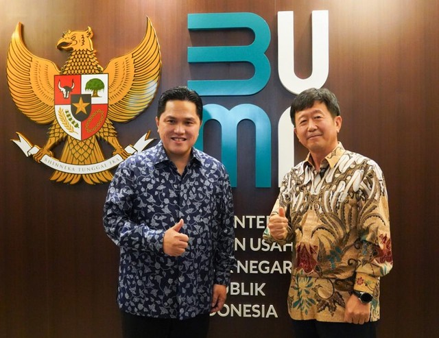Menteri BUMN Erick Thohir bertemu pimpinan Krakatau Posco.  Foto: Dok. Kementerian BUMN