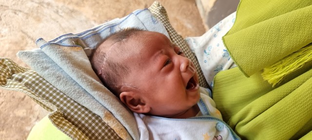 Chelsea Mikhayla Azahra bayi berusia 2 bulan ini berasal Nglorog, Desa Mojopuro, Kecamatan Jatiroto, Kabupaten Wonogiri