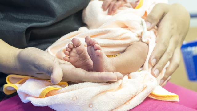 Illustrasi kaki bayi baru lahir. Foto: Shutter Stock