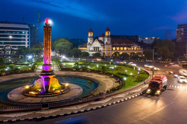 Ilustrasi UMR Semarang 2022 dan kota lainnya di Jateng. Sumber: Kumparan