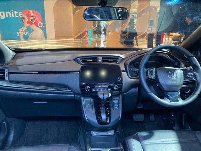 Interior Honda CR-V Black Edition Foto: dok. Muhammad Haldin Fadhila/kumparan