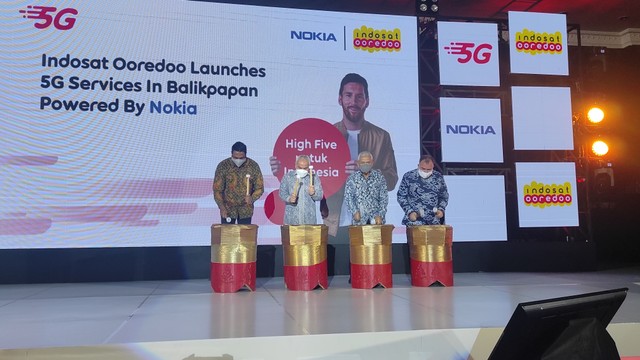 Indosat Ooredoo meluncurkan jaringan 5G di Balikpapan, Kalimantan Timur, Kamis (16/12). Foto: Habib Allbi Ferdian/kumparan