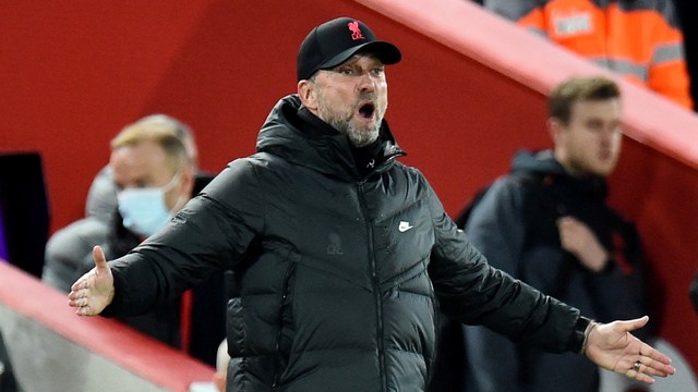 Manajer Liverpool Juergen Klopp saat pertandingan Liverpool vs Newcastle United di Stadion Anfield, Liverpool, Inggris, Kamis (16/12).  Foto: Peter Powell/REUTERS