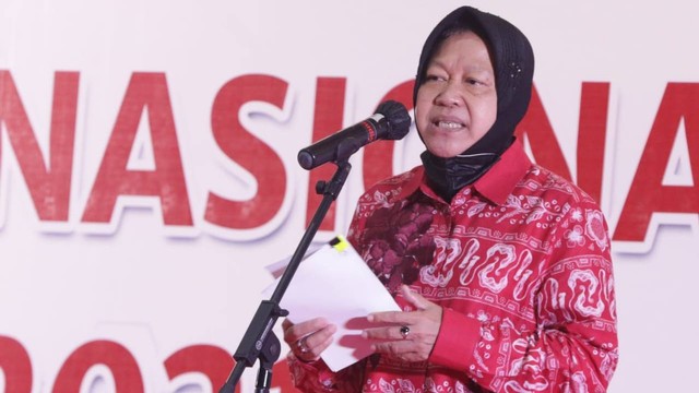 Mensos Tri Rismaharini menghadiri Hari Kesetiakawanan Sosial Nasional (HKSN) di  Lapangan Kantor Gubernur Provinsi Kepulauan Bangka Belitung. Foto: Kemensos RI