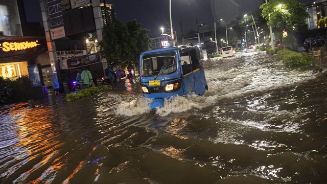 Banjir Di Jakarta Surut, Tak Ada Lagi RT Yang Terendam | Kumparan.com