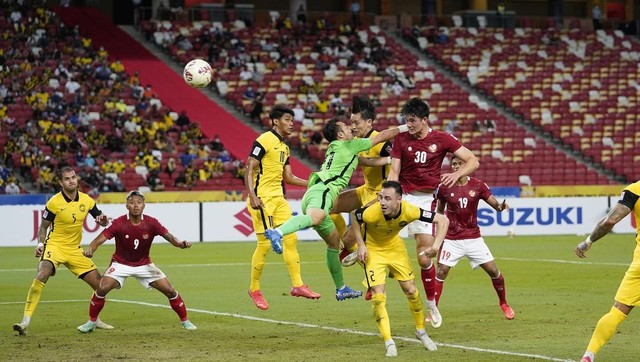 Elkan Baggott saat mencetak gol di laga Indonesia vs Malaysia. Foto: Instagram/@elkanbaggott