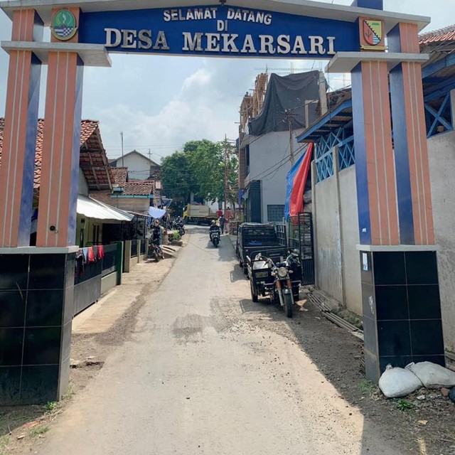 Live Report Desa Mekarsari