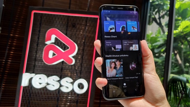 Aplikasi streaming musik Resso. Foto: Aulia Rahman/kumparan