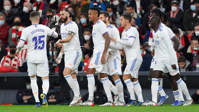 Selebrasi pemain Real Madrid usai mencetak gol ke gawang Athletic Bilbao pada pertandingan lanjutan Liga Spanyol di Stadion San Mames, Bilbao, Spanyol. Foto: ANDER GILLENEA / AFP
