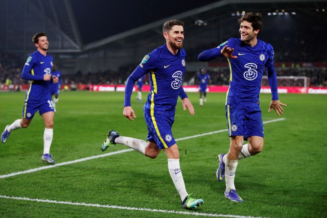 Selebrasi pemain Chelsea usai mencetak gol ke gawang Brentford pada pertandingan Perempat final Piala Liga Inggris di Brentford Community Stadium, London, Inggris.
 Foto: Paul Childs/REUTERS