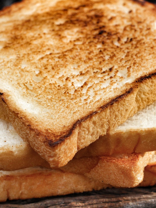 Ilustrasi roti bakar. Foto: Shutter Stock