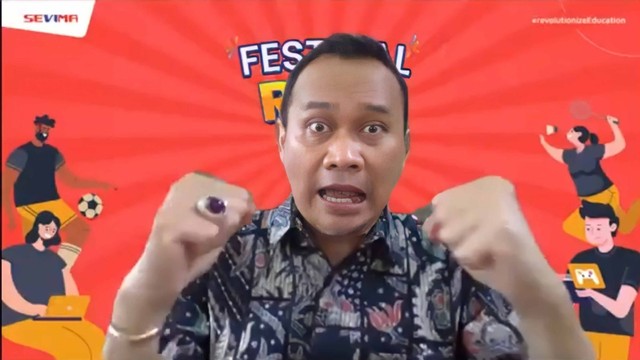 Cak Lontong.
