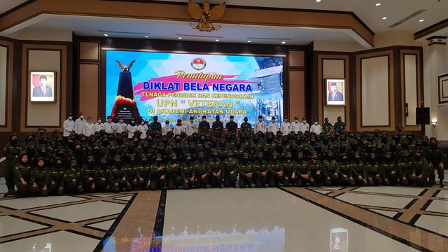 Penutupan Pendidikan dan Pelatihan Bela Negara Universitas Pembangunan Nasional ‘Veteran’ Yogyakarta (UPNVY), Jumat (24/12/2021). Foto: Birgita/Tugu Jogja