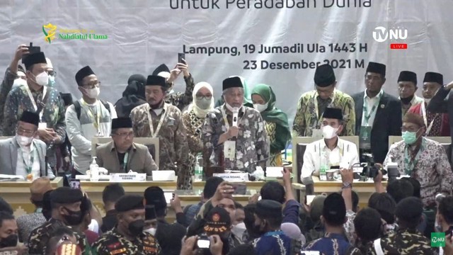 Momen Menggelitik Muktamar PBNU Ke-34, Ada Sandal Yang Tertukar Hingga ...