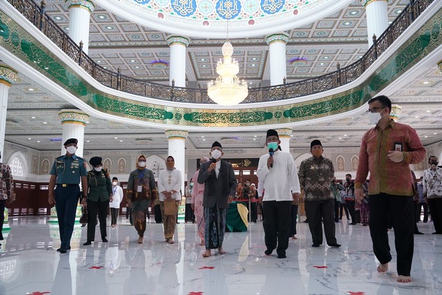 Wapres Ma'ruf Amin meresmikan Masjid Safinatul Ulum UIN Raden Intan Lampung, Jumat (24/12) | Foto : Ist