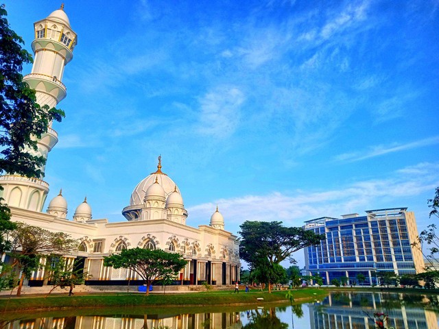 Resmikan Masjid Safinatul Ulum UIN Raden Intan Lampung, Ini Pesan Wakil ...