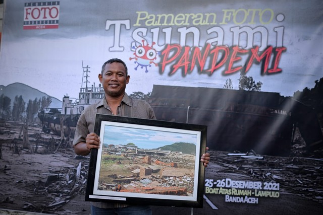PFI Gelar Pameran Foto Peringati 17 Tahun Tsunami Aceh (192540)