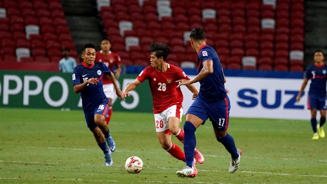 Timnas Indonesia menghadapi Singapura dalam leg kedua semifinal Piala AFF 2020 di National Stadium, Singapura, Sabtu (25/12). Foto: PSSI