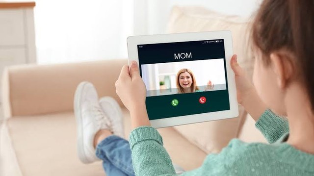 Ilustrasi LDR dengan Mama. (Sumber Foto : Unsplash.com)