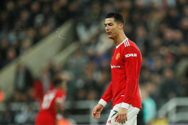 Ekspresi pemain Manchester United Cristiano Ronaldo saat melawan Newcastle United. Foto: Lee Smith/Reuters