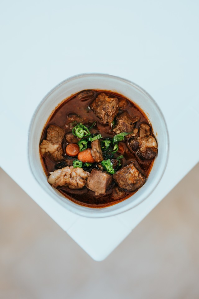 Ilustrasi Coto Makassar Asli. Foto: Unsplash