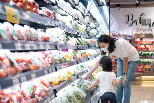 Ilustrasi belanja ke supermarket. Foto: Shutterstock
