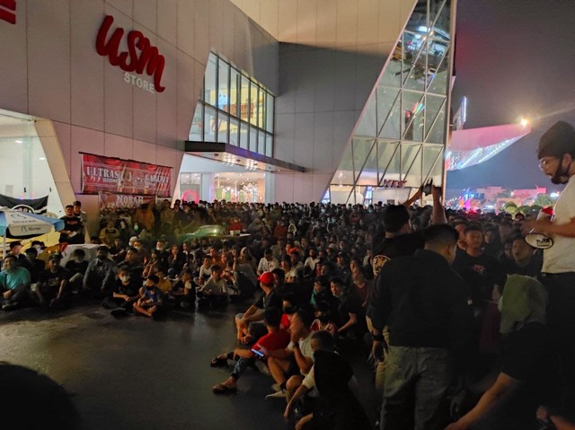 Suasana nonton bareng di Batam (Foto: batamnews)